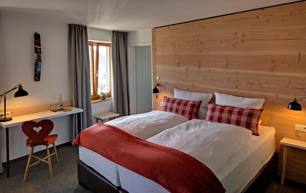 Landhotel Gasthaus Zum Pflug Целль-ам-Хармерсбах Экстерьер фото