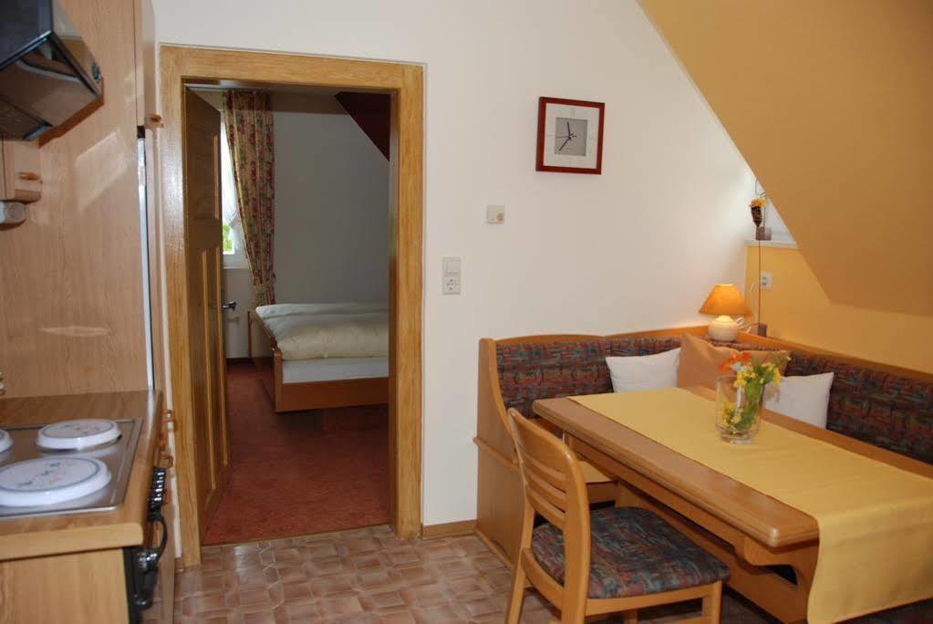 Landhotel Gasthaus Zum Pflug Целль-ам-Хармерсбах Экстерьер фото